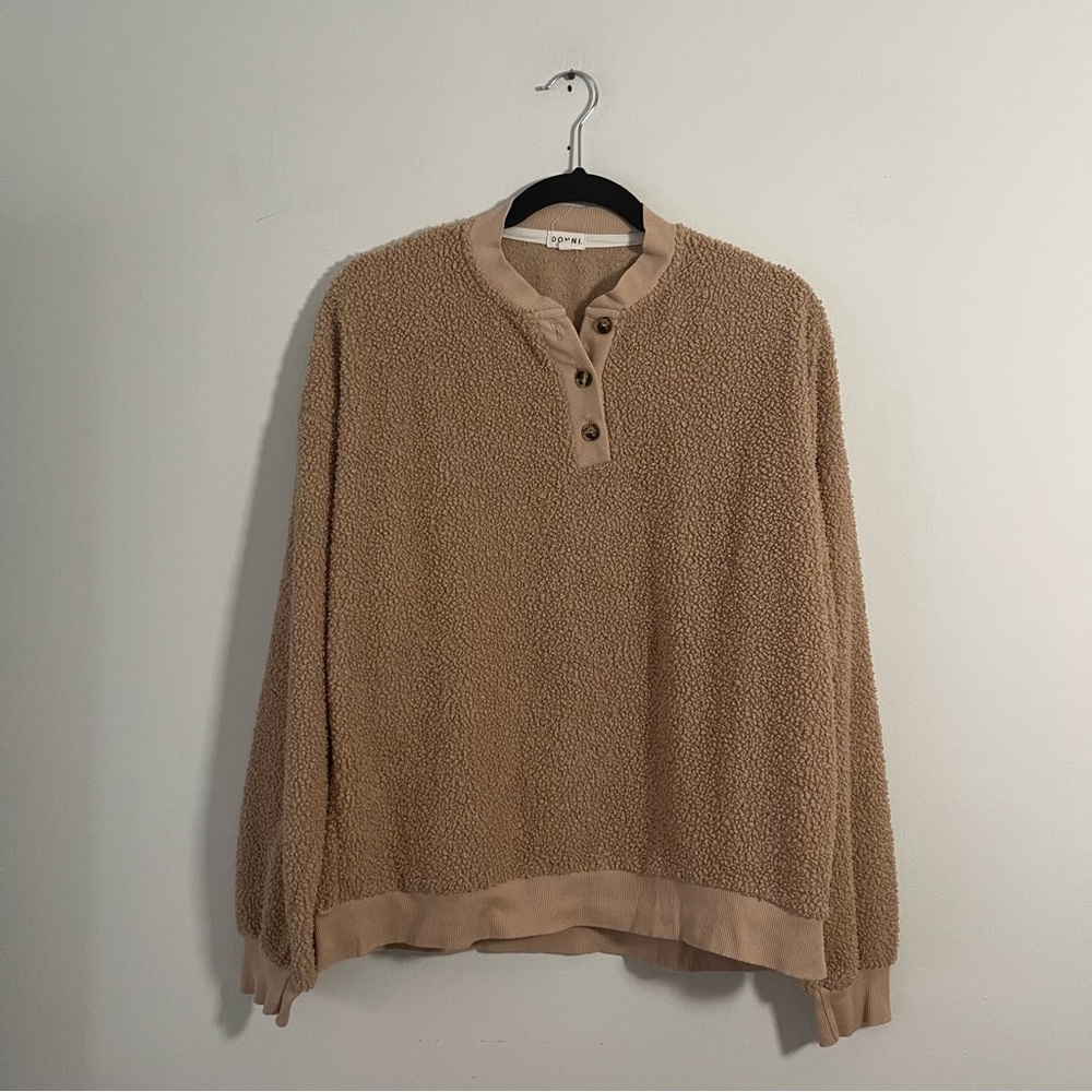 Donni. Fleece Pullover